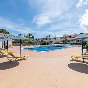 Ricky Place - Chaparral Complex Apartment